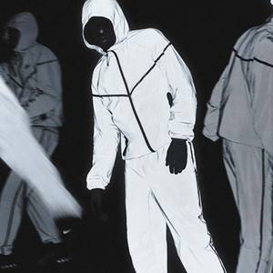 Survêtement technique léger et réfléchissant avec logo personnalisé, procédé de laminage ultra-réfléchissant, survêtement de sport pour hommes, streetwear - Product Image 1