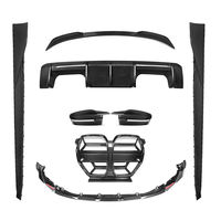 Kit de mise à niveau en fibre de carbone préimprégnée pour BMW M4 G82 : Lame avant MP, jupes latérales, diffuseur arrière OEM, spoiler, calandre avant, rétroviseurs