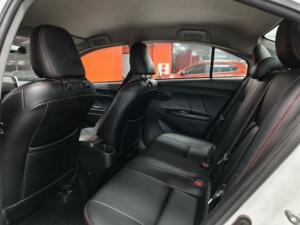 <span class=keywords><strong>Toyota</strong></span> Vitz/<span class=keywords><strong>Yaris</strong></span> <span class=keywords><strong>2017</strong></span>, conduite à gauche, berline R16, automatique, 1.5L essence, norme Euro V, excellent rendement énergétique, faible entretien - Product Image 6