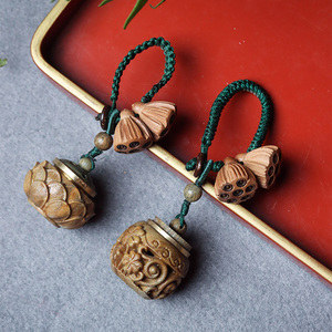 Meilleure Qualité d'Articles Anciens en Bois, Petits Objets aux Couleurs Vives, Artisanat Exquis en Bois, Artisanat Léger en Bois Naturel - Product Image 2