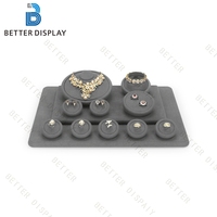 Ensemble de présentoirs à bijoux de luxe haut de gamme avec logo personnalisé pour bagues, boucles d'oreilles, bracelets et colliers