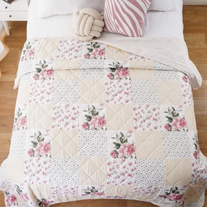 <span class=keywords><strong>Housse</strong></span> <span class=keywords><strong>de</strong></span> <span class=keywords><strong>couette</strong></span> personnalisée à motifs floraux, literie, <span class=keywords><strong>housse</strong></span> <span class=keywords><strong>de</strong></span> <span class=keywords><strong>couette</strong></span> King, couvre-lit tricoté coquette, ensemble <span class=keywords><strong>de</strong></span> literie - Product Image 5