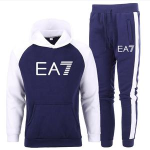 Survêtement de sport 2 pièces décontracté et écologique pour hommes, veste d'hiver à capuche et survêtement avec pantalon confortable - Product Image 4