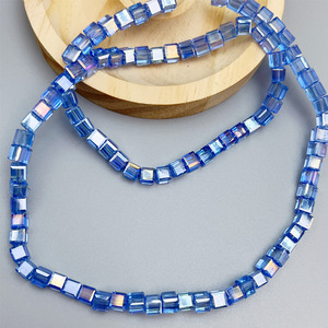 Collar de cuentas de cristal artificial con forma de cubo, geométrico, amarillo iridiscente, accesorio de joyería de moda para manualidades DIY, venta al por mayor - Product Image 2