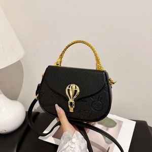 Sac à main pour femmes de style français à la mode. Fabriqué en matériau PU. Avec des motifs géométriques.8957 - Product Image 2