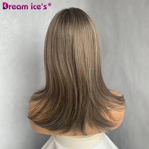Pelucas de Cabello Natural Liso y Ondulado de Dream Ice, Venta al por Mayor de Fábrica, Color Marrón Miel con Flequillo, Cortas, Marrón Mixto Rubio, Cabello Sintético - Product Image 5