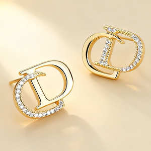 ต่างหูมุกหรูหราประดับอักษรย่อสำหรับผู้หญิง ชุบทอง ดีไซน์รูปหัวใจสุดคลาสสิก แฟชั่นต่างหูแบบติดหูประดับอักษรย่อส่วนตัว - Product Image 3