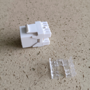 Prezzo di fabbrica UTP Cat 6 RJ45 presa jack keystone 180 gradi con otturatore - Product Image 5