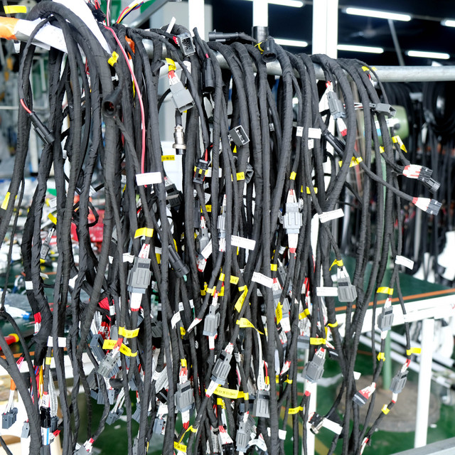 Custom Commercial Equipment Wiring Harness for Power Distribution Signal Connection and Cable Assembly OEM ODM
