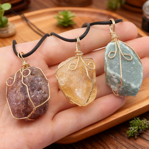 Liontin Kawat Emas Buatan Tangan dengan Batu Kristal Alami Mentah Berwarna-warni, Liontin Kristal Kasar untuk Penyembuhan, Kalung Kristal Mentah untuk Hadiah - Product Image 3