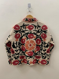 TNT Suzani Veste brodée à la main Manteau Kashmiri Veste courte brodée Kashmiri Veste courte col mandarin Manteau bohème - Product Image 3