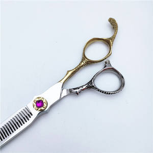 Tijeras de Entresacar Cabello Inoue Kagami R4-6 Pulgadas, Acero Inoxidable, Mango Dorado, Tijeras Profesionales de Barbero - Product Image 3