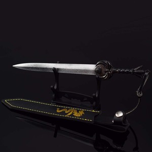 Elder <strong>Scrolls</strong> 22cm Convertible Keychain Nightingale Blade Replica Leather Sheath Thieves Guild Collector's Artifact Medal - Product Image 3
