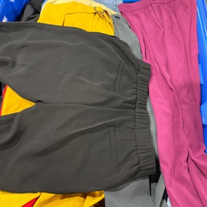 Pantalones de mujer usados - Product Image 5