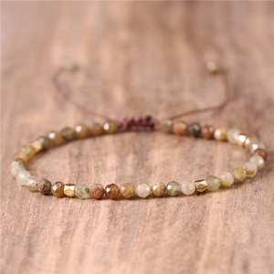 Cuentas de granate verde Natural de 4mm, cuentas de piedra tibetana, pulsera elástica para hombres y mujeres, pulsera delicada de cristal para Yoga, joyería Popular Dropship - Product Image 1