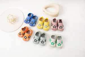 Chaussures premiers <span class=keywords><strong>pas</strong></span> pour bébé, tige en tissu tricoté doux, semelle souple et flexible, style ludique pour enfants, garçons et filles, vente en gros - Product Image 2