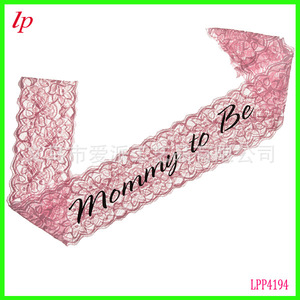 Cinta de encaje para futura mamá, blanca con letras negras, ajustable, para accesorios de fiesta de baby shower - Product Image 5