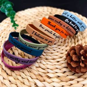 สายรัดข้อมือซิลิโคนพร้อมคำคมสร้างแรงบันดาลใจ ของขวัญรางวัลสำหรับนักเรียน ของที่ระลึกงานปาร์ตี้ สายรัดข้อมือยาง  โลโก้แบบกำหนดเองได้ - Product Image 3