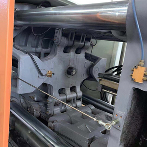 เครื่องฉีดพลาสติก 45 ตัน ระบบเซอร์โวไดรฟ์ สำหรับใช้ในห้องปฏิบัติการและโรงงานขนาดเล็ก - Product Image 3