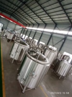 Réservoir à bière brillant en acier inoxydable de 1000L, 2000L, 3000L, 5000L pour le stockage de la bière