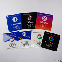 En stock : Plaque NFC en acrylique française de 10 cm pour avis Google et réseaux sociaux