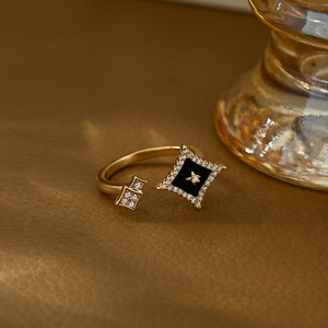 Jz68522 <span class=keywords><strong>2025</strong></span> Новое подлинное позолоченное микро инкрустированное циркониевое кольцо в виде звезды для женщин с простым дизайном и универсальным регулируемым кольцом - Product Image 3