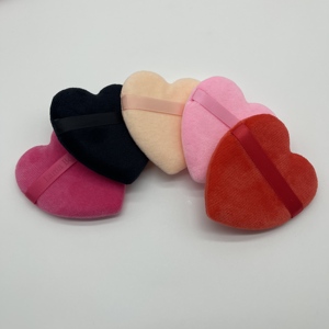 Esponja de Maquillaje Facial Portátil de Terciopelo con Forma de Corazón, Impresa a Medida, Herramienta de Belleza de Marca Privada - Product Image 1
