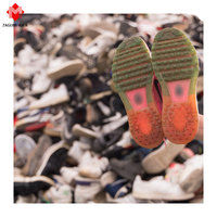 Baskets d'Occasion en Gros Usine Zagumi, Baskets de Basketball et Football de Marques Mélangées, Chaussures d'Occasion d'Origine Vente en Gros au Royaume-Uni