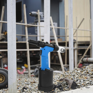 Outil <span class=keywords><strong>de</strong></span> rivetage pneumatique hydraulique RL-4000LV <span class=keywords><strong>de</strong></span> haute qualité, force <span class=keywords><strong>de</strong></span> traction puissante avec une grande capacité <span class=keywords><strong>de</strong></span> rivetage - Product Image 3