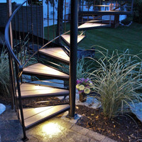Escalier en colimaçon commercial pour villa facile à installer personnalisé Escalier hélicoïdal intérieur en bois pour l'extérieur