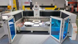 Centre de travail CNC pour pierre, machine de découpe, fraisage, perçage et polissage du <span class=keywords><strong>granit</strong></span>, du marbre et du quartz GSY 3015PLUS - Product Image 2