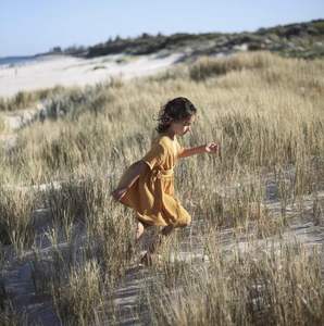 Ropa de Boutique para Niñas al por Mayor, Vestido de Algodón y Lino de Manga Corta con Cárdigan, Estilo Personalizado - Product Image 4
