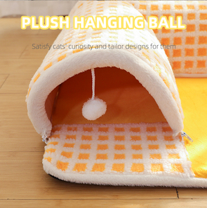 Lit tunnel pliable en peluche douce pour chat, design d'angle avec tapis amovible et lavable, et ensemble de jouets à plumes pour chatons d'intérieur - Product Image 5