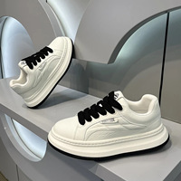 Nouvelles Baskets Tendance Sport & Loisirs 2026 – Chaussures Polyvalentes Rehaussantes avec Semelle Intermédiaire en Cuir Véritable et Semelle Extérieure en PVC – Toutes Saisons