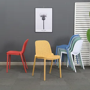 Alta calidad de lujo decorativo de lujo barato apilable PP comedor silla de plástico para el hogar