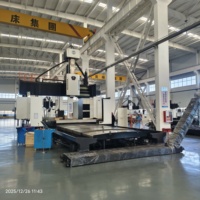 Centre d'usinage à double colonne CNC 5 axes Taiwan Dawei DVMT GMC/DVF8052 avec tête de fraisage universelle automatique