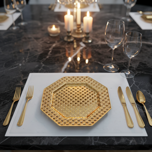 Assiettes de présentation dorées en plastique PP de 13 pouces pour mariage avec motif personnalisé, luxueuses, durables, réutilisables pour anniversaires, dîners et événements - Product Image 4