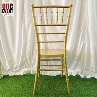 Chaise empilable en plastique couleur or brillant pour événements, en PP, designs multicolores disponibles, chaise Chiavari de jardin