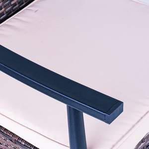 Sofá de mimbre resistente a la intemperie con tomas de corriente - Product Image 4