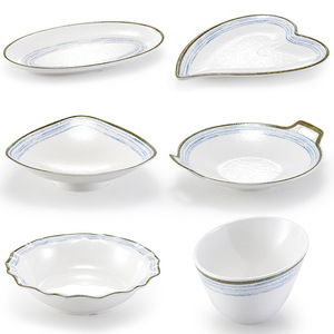 Juego de tazones de melamina de forma irregular, en forma de corazón, triangular y ovalada, con borde dorado, para uso en restaurantes y fiestas. - Product Image 1