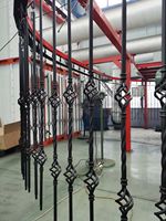 Poteaux de panier en acier forgé, article de jardin, pièces en fer forgé, balustre forgé, main courante d'escalier en fer forgé, ornements décoratifs