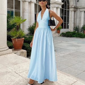 Robe mi-longue Enyami pour femme, col halter en V, taille haute, style corset smocké, fluide, coupe trapèze, idéale pour les invitées de mariage - Product Image 2