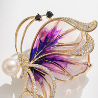 Broche papillon violette haut de gamme TIANSHE, cadeau souvenir pour femme, perle d'eau douce, cuivre, zircon, accessoire broche insecte
