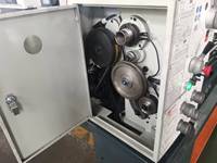 Tour à métaux manuelle à banc à haute rigidité pour petites pièces mécaniques