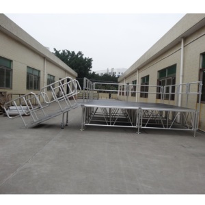 Scène en aluminium pour stade d'événement en bois réglable en hauteur - Product Image 2