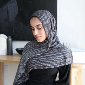 Voile musulman personnalisé avec logo, respirant, 4 saisons, tendance, pour femme, imprimé, en modal, vente en gros, collection 2026 - Product Image 1