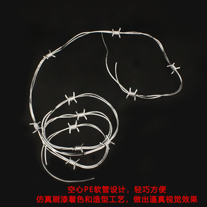 Accessoires de décoration suspendus en fil métallique réalistes pour Halloween, 2,4 m, en PVC, pour décoration intérieure, cosplay, maisons hantées, bars KTV - Product Image 4