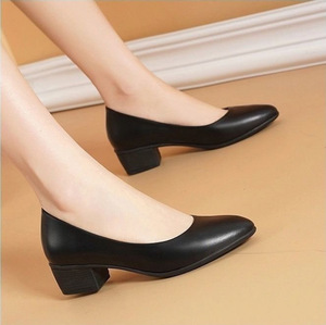 Zapatos <span class=keywords><strong>de</strong></span> Trabajo <span class=keywords><strong>de</strong></span> Cuero Suave y Suela Blanda para Azafatas, Color Negro - Product Image 3