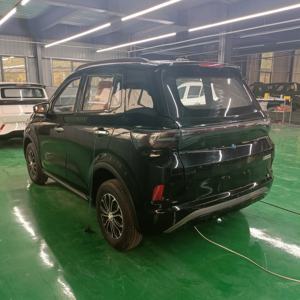 Vehículo Eléctrico de Cinco Puertas y Cuatro Asientos, Doble Fila, Asientos de Lujo Automáticos, Nueva Energía, con Autonomía de 301-400 km y Motor de 200-250 kW - Product Image 3