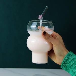 Verres à cocktail <span class=keywords><strong>en</strong></span> <span class=keywords><strong>verre</strong></span> <span class=keywords><strong>rose</strong></span> tasse <span class=keywords><strong>en</strong></span> <span class=keywords><strong>verre</strong></span> à boire <span class=keywords><strong>en</strong></span> forme de <span class=keywords><strong>gourde</strong></span> mignonne pour boisson chaude et froide articles <span class=keywords><strong>en</strong></span> <span class=keywords><strong>verre</strong></span> borosilicate - Product Image 2